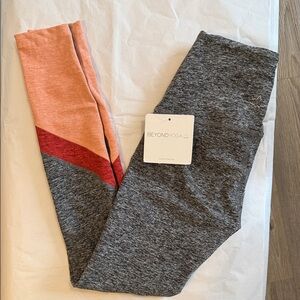Beyond Yoga Spacedye Color Block Leggings Gray Coral XS NWT